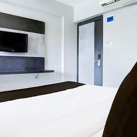 فندق Super Townhouse Oak Vashi Turambhe المظهر الخارجي الصورة