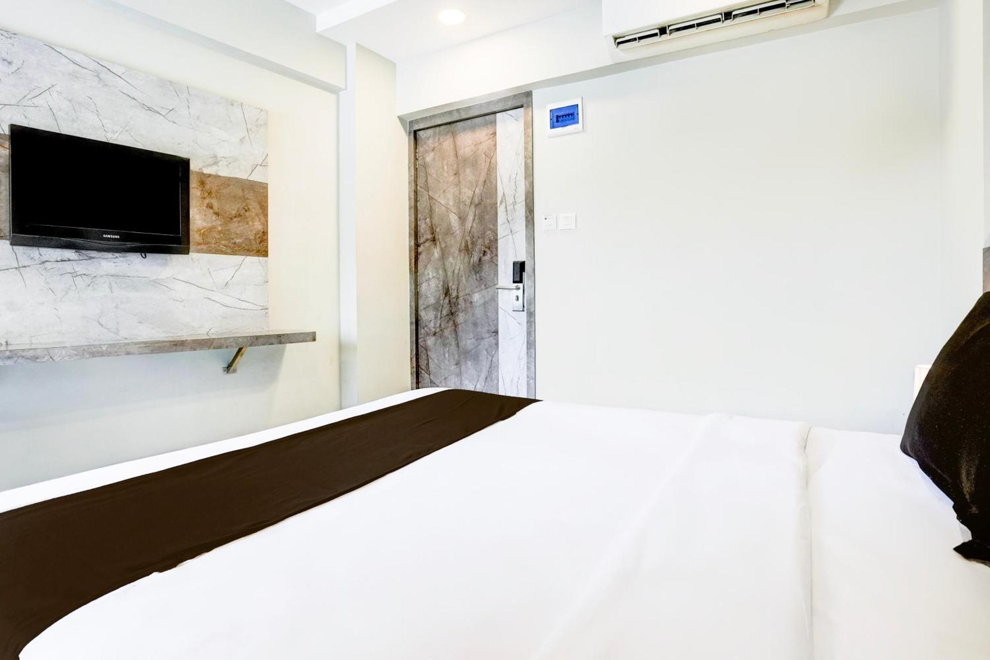 فندق Super Townhouse Oak Vashi Turambhe المظهر الخارجي الصورة