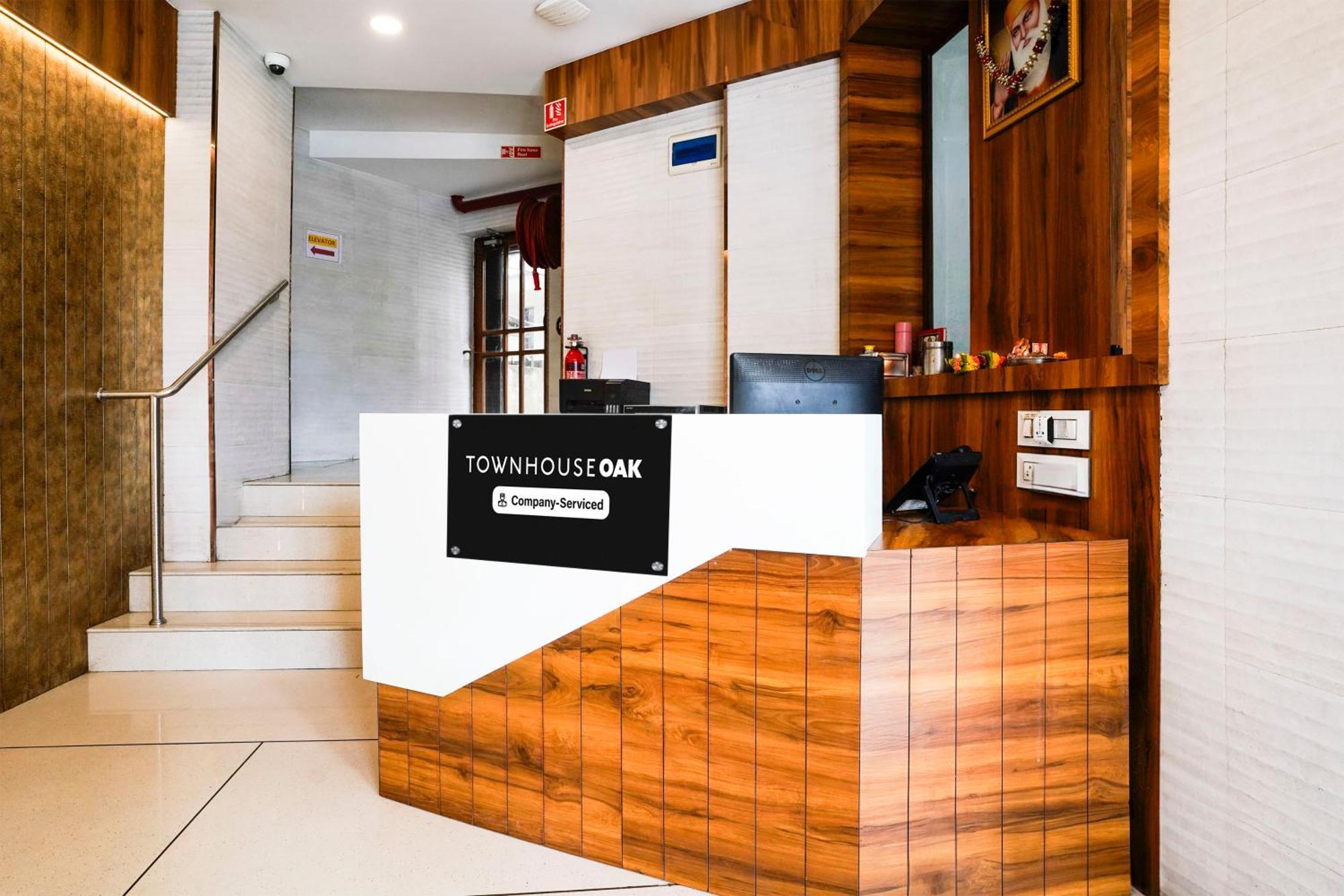 فندق Super Townhouse Oak Vashi Turambhe المظهر الخارجي الصورة