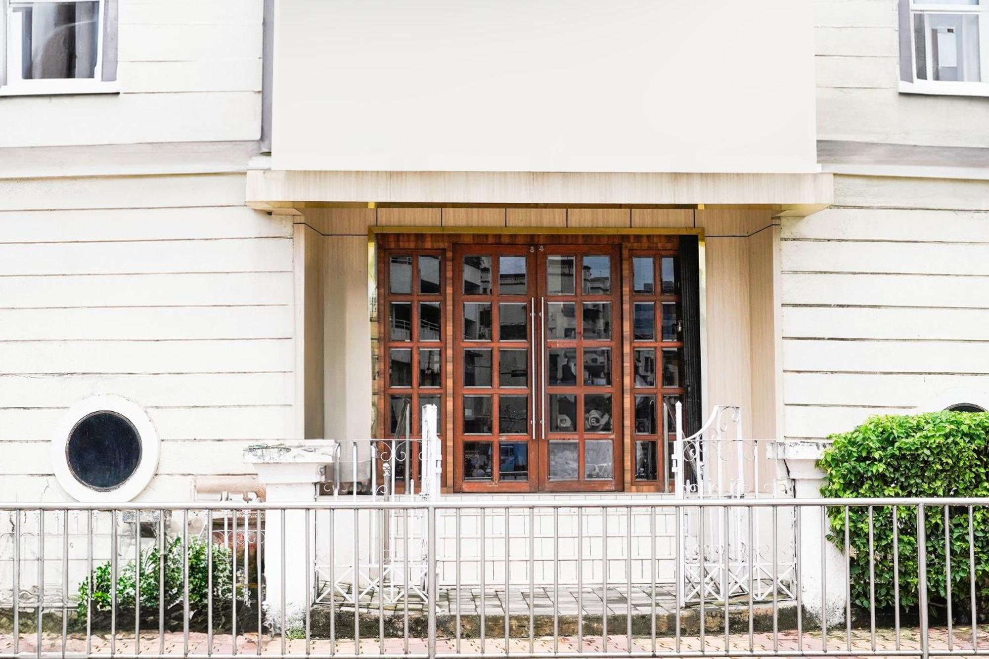 فندق Super Townhouse Oak Vashi Turambhe المظهر الخارجي الصورة