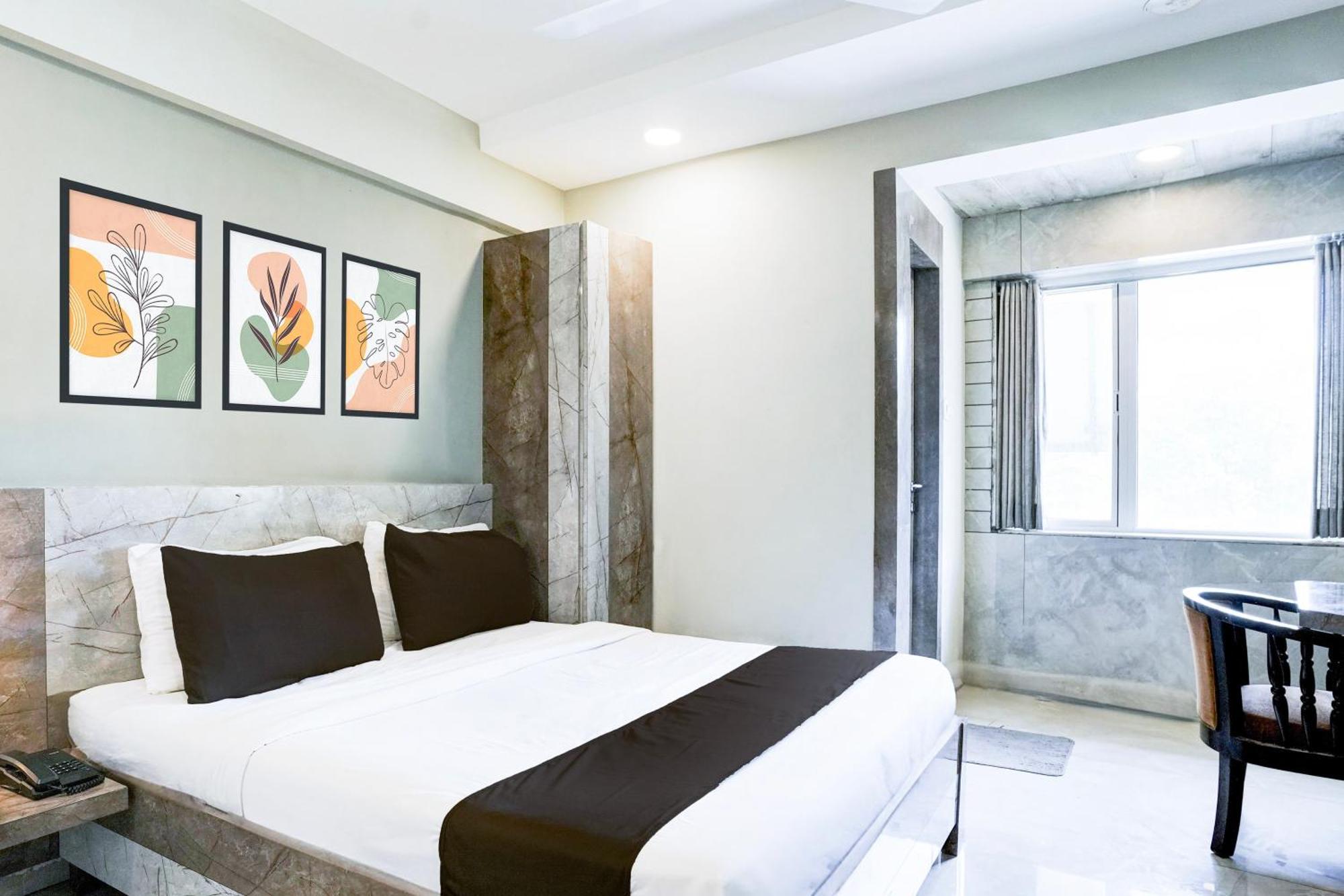 فندق Super Townhouse Oak Vashi Turambhe المظهر الخارجي الصورة